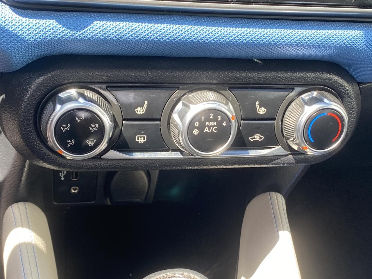 2017 Nissan MICRA - 14