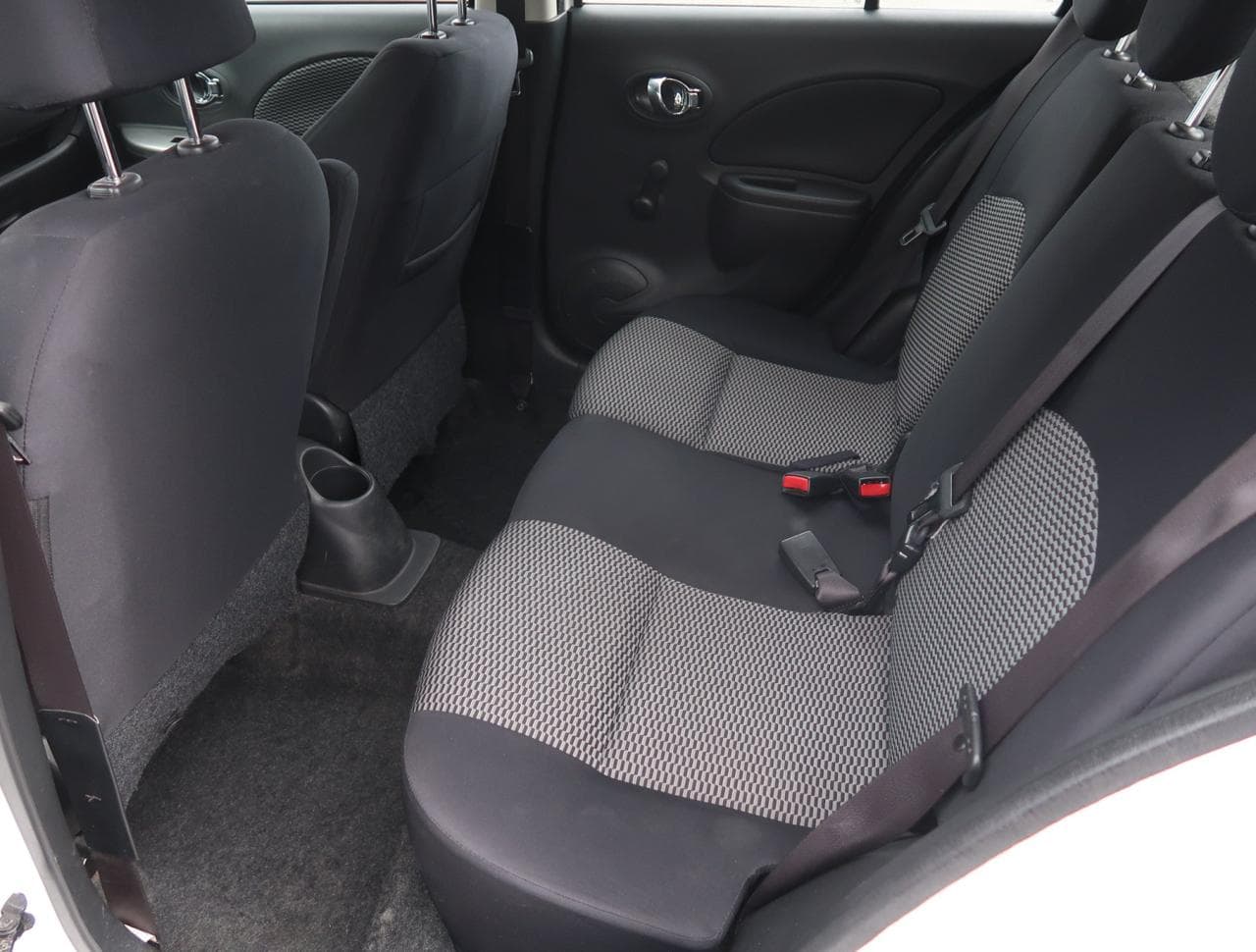 2015 Nissan MICRA - 15