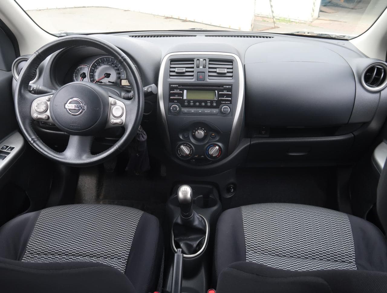 2015 Nissan MICRA - 10