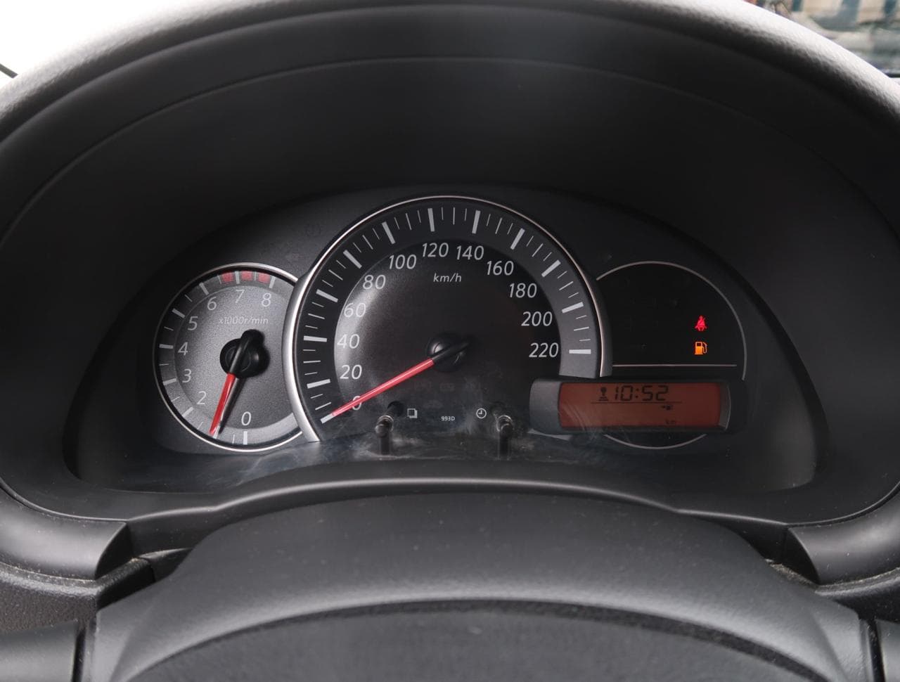 2015 Nissan MICRA - 17