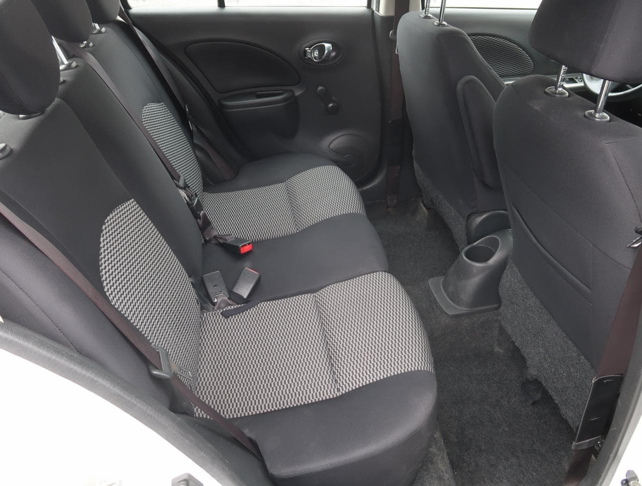 2015 Nissan MICRA - 13