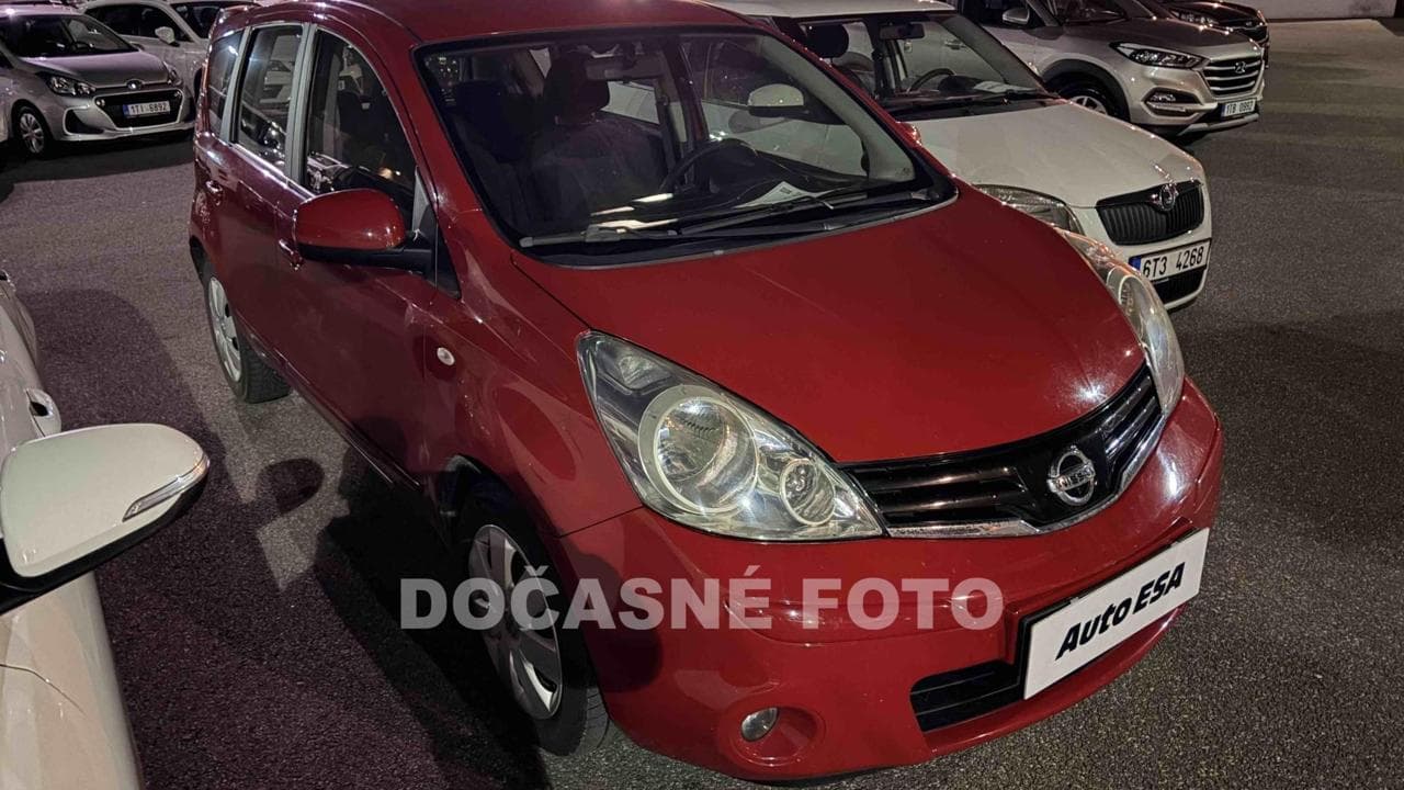 Nissan Note 1.4i hatchback