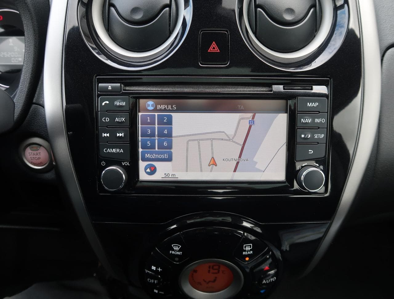 2014 Nissan NOTE - 23
