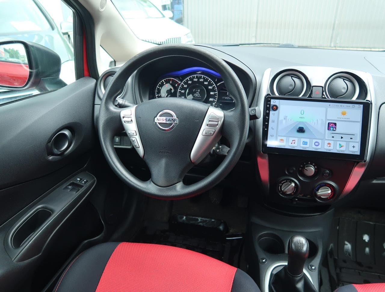 2017 Nissan NOTE - 9