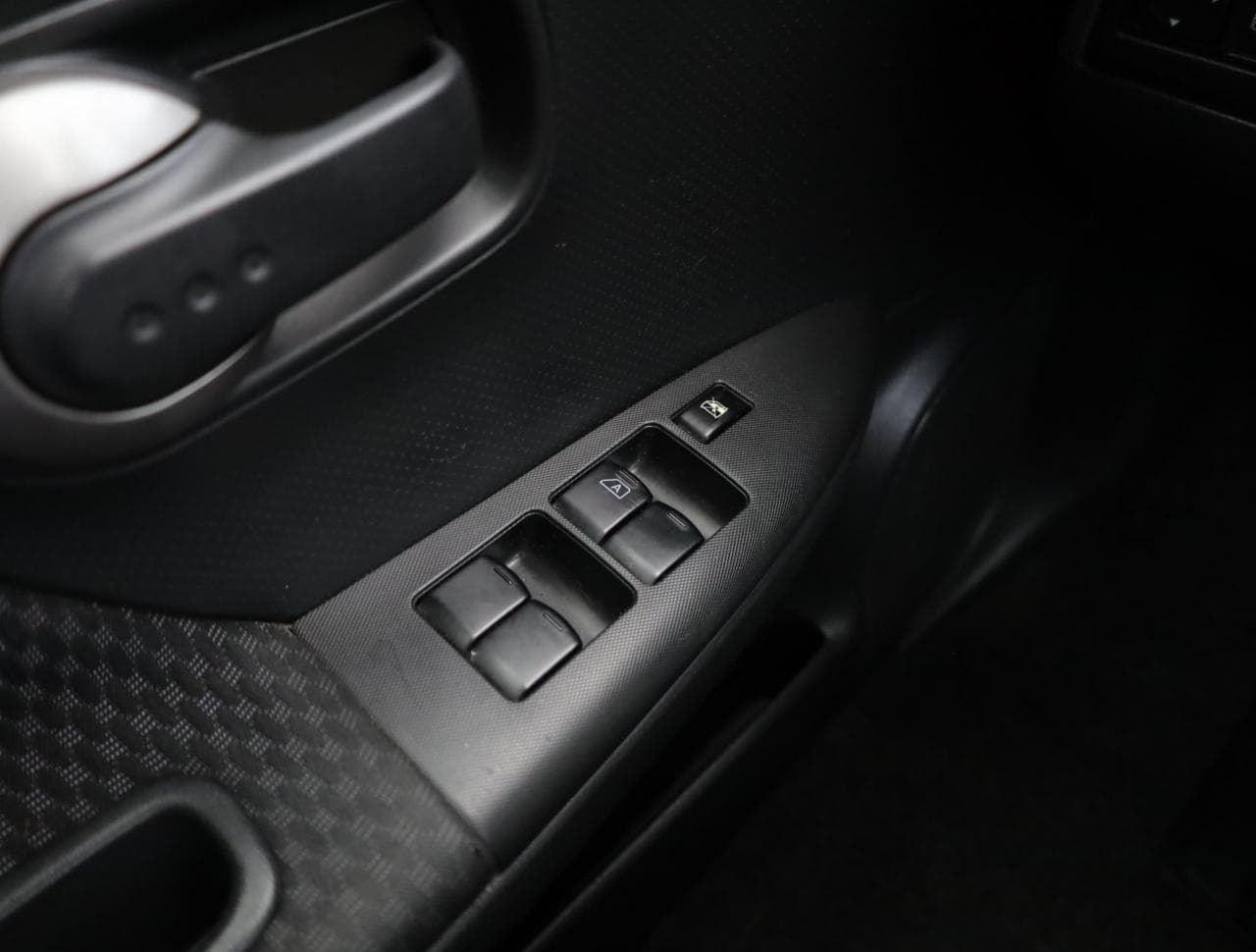 2007 Nissan NOTE - 31