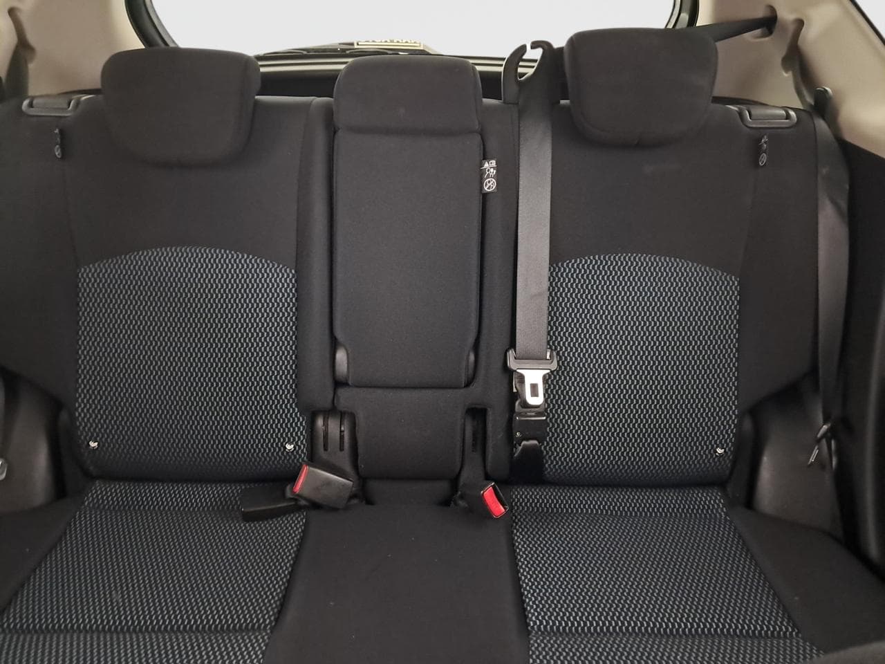 2015 Nissan NOTE - 14