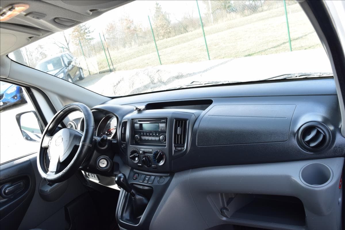 2015 Nissan Nv200 - 17