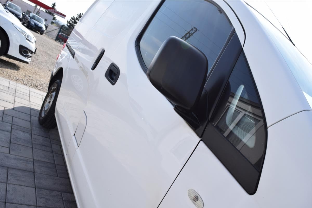 2015 Nissan Nv200 - 9