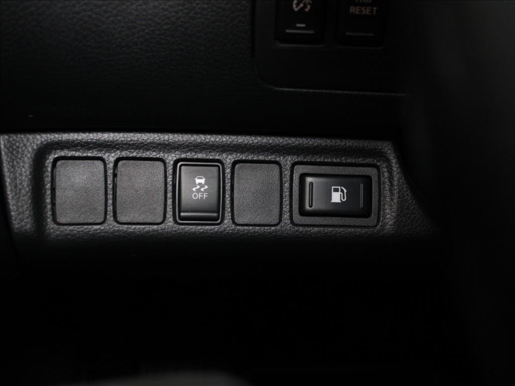 2022 Nissan NAVARA - 19