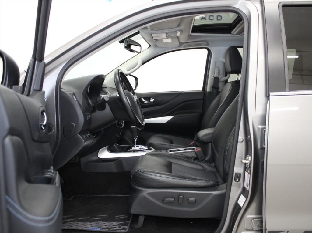 2022 Nissan NAVARA - 6