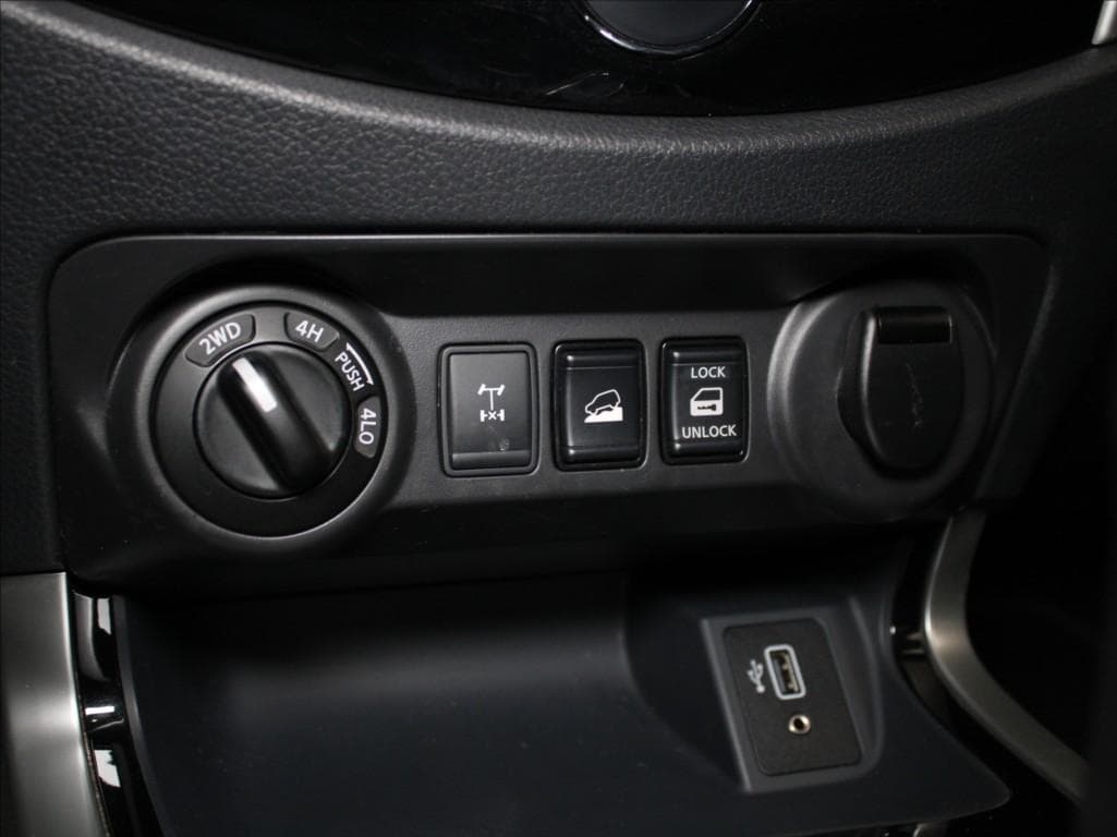 2022 Nissan NAVARA - 15
