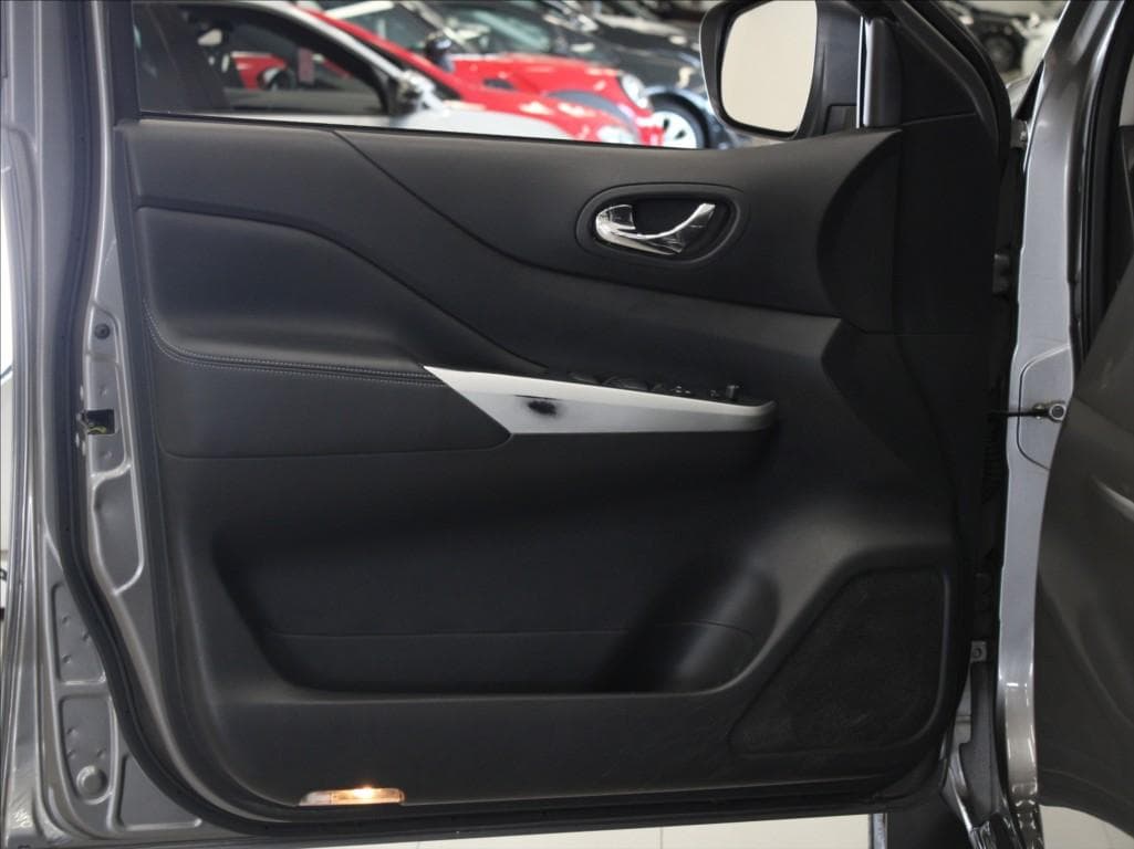 2022 Nissan NAVARA - 17
