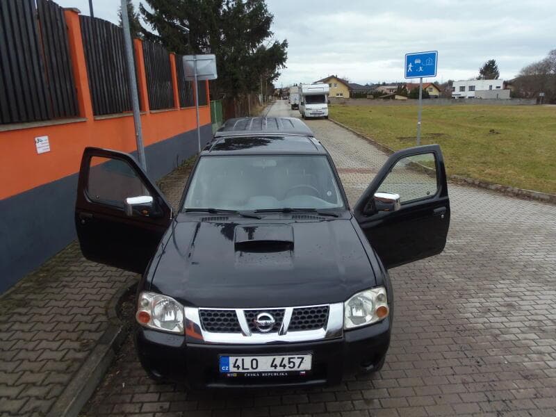 2004 Nissan NAVARA - 8