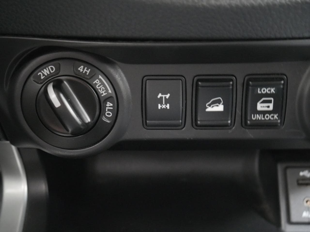 2016 Nissan NP300 - 17
