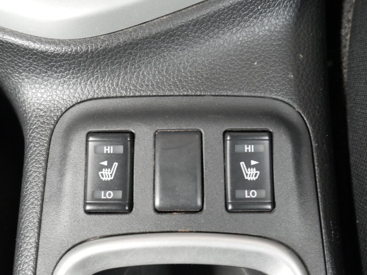 2016 Nissan NP300 - 18