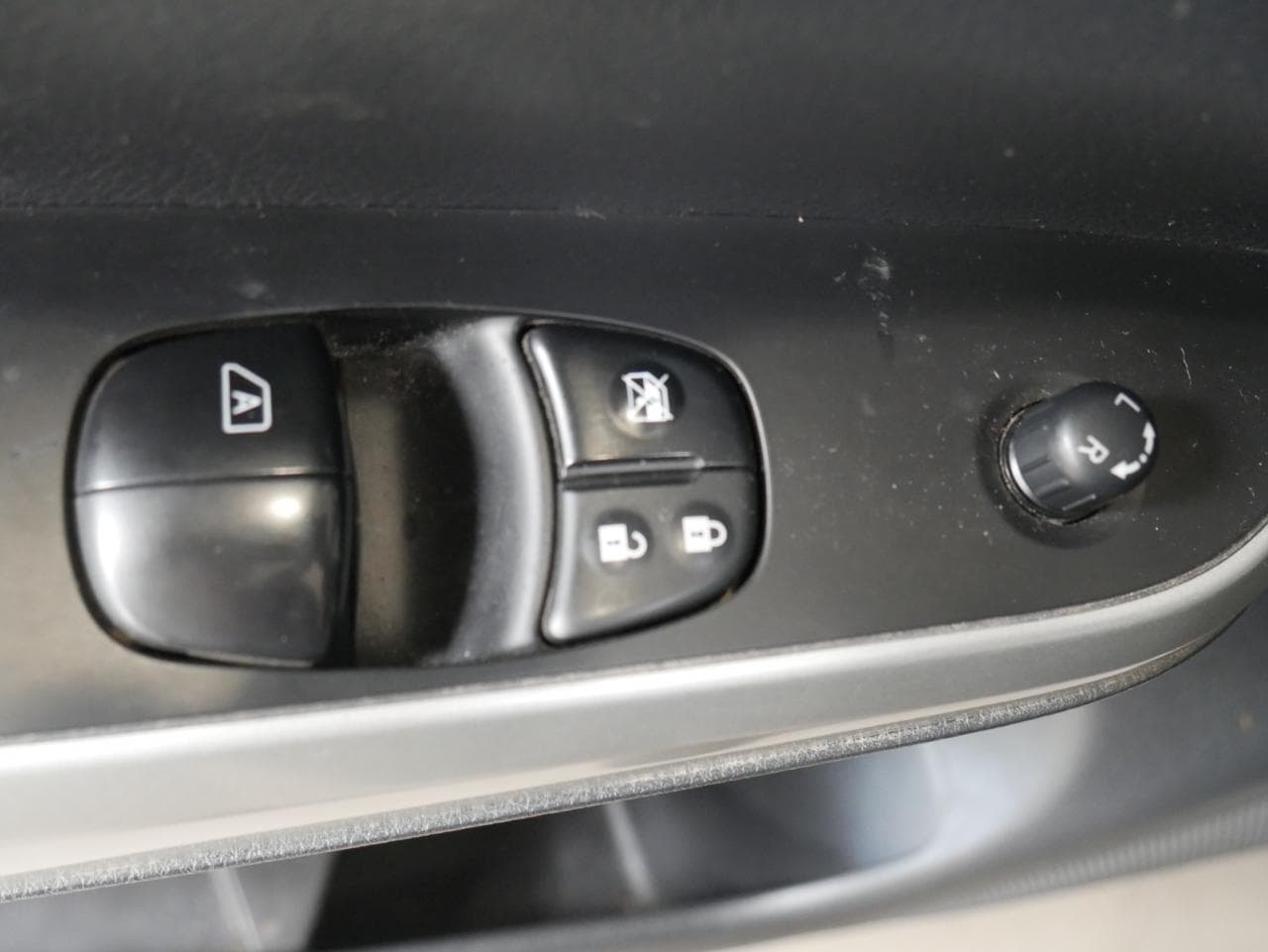 2016 Nissan NP300 - 20