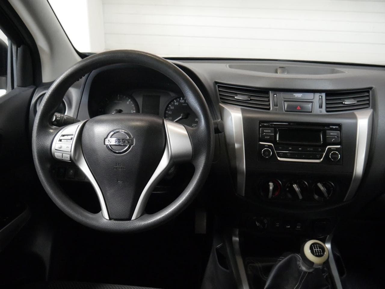 2016 Nissan NP300 - 13
