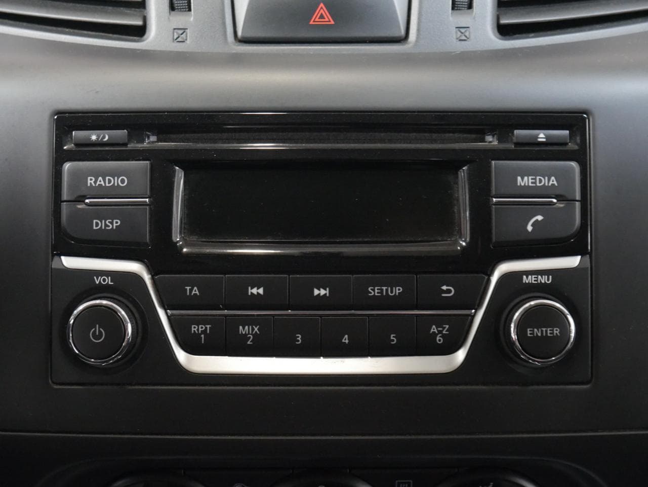 2016 Nissan NP300 - 15