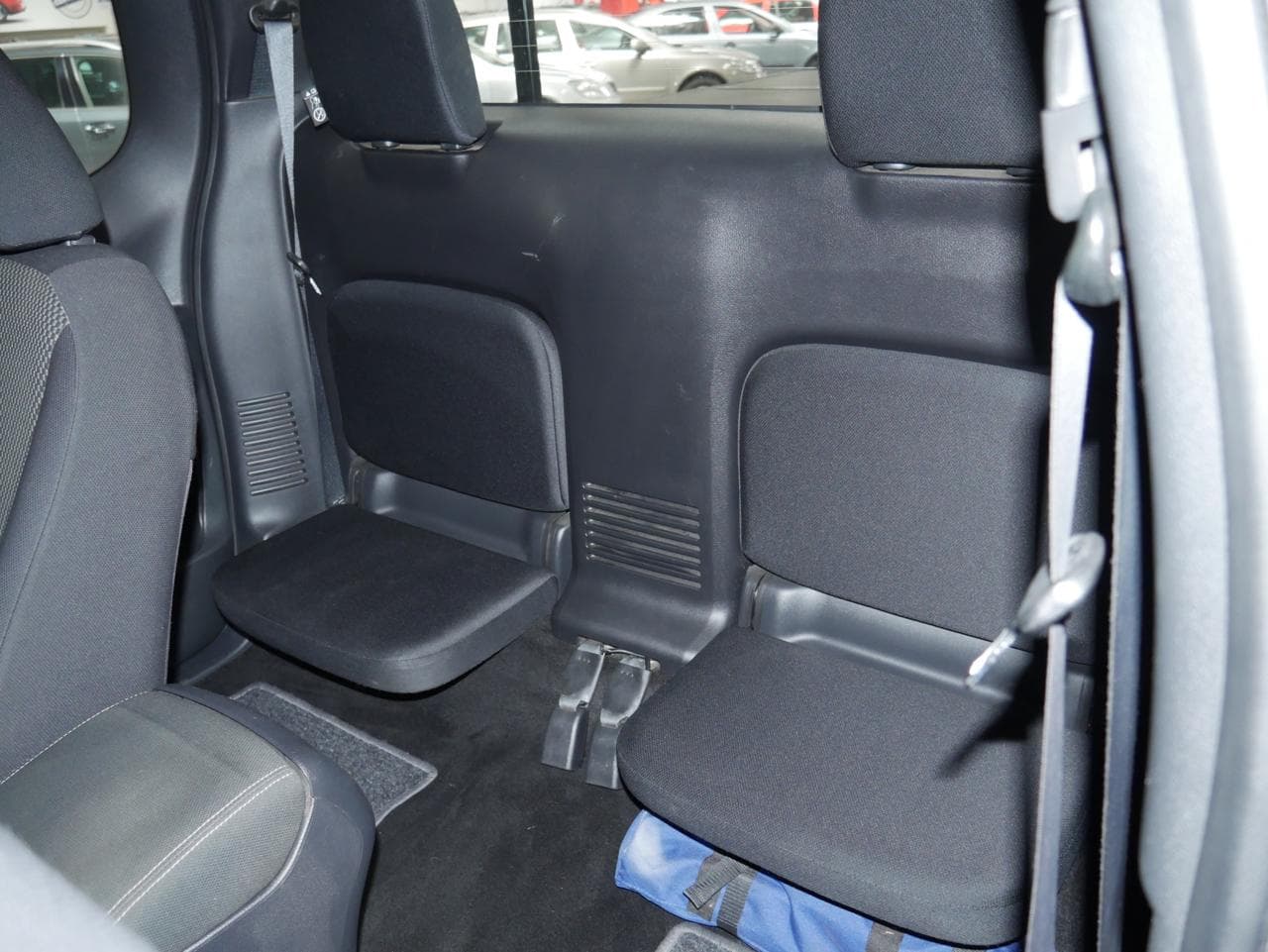 2016 Nissan NP300 - 10