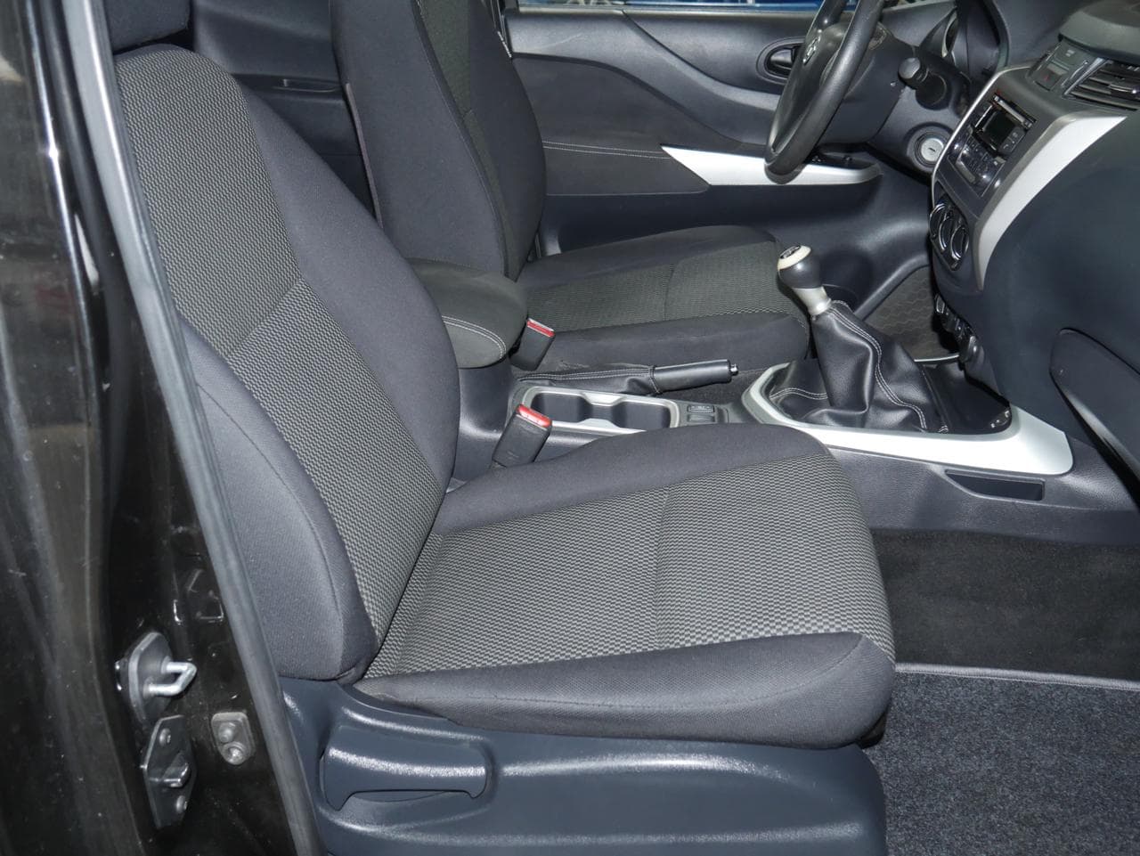 2016 Nissan NP300 - 11