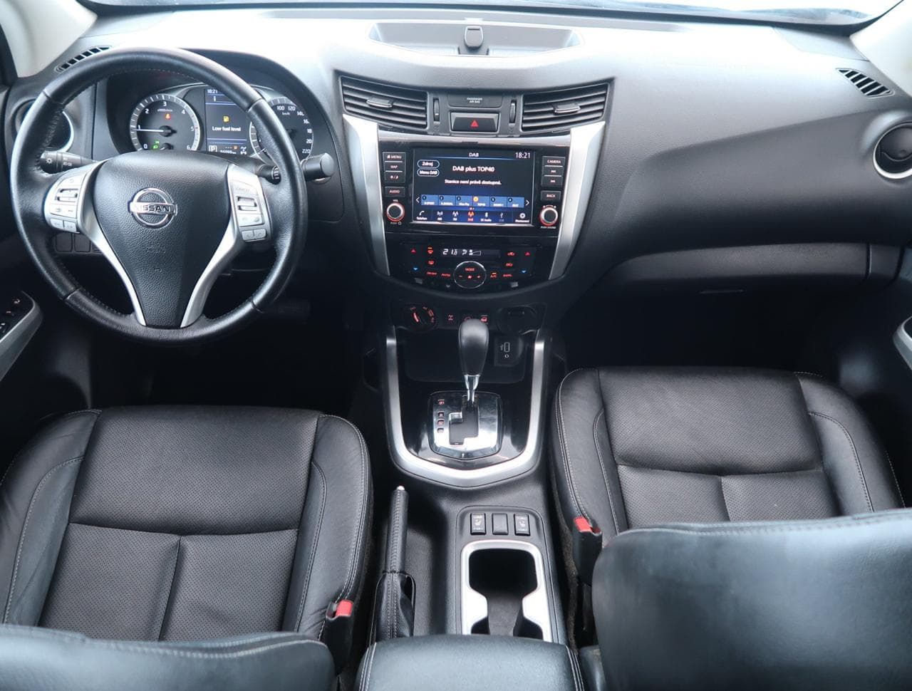2021 Nissan NAVARA - 10