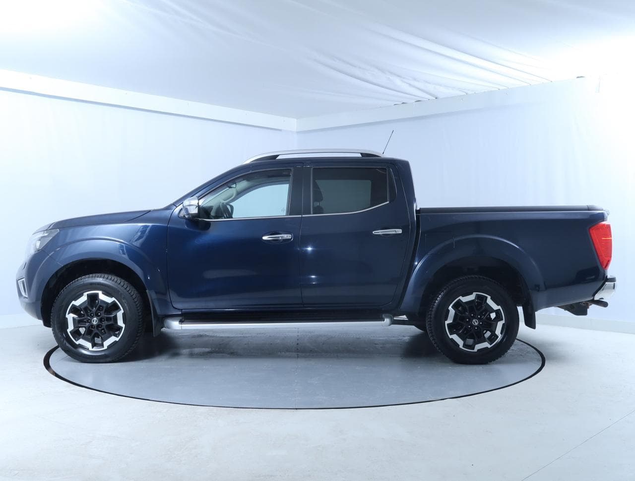 2021 Nissan NAVARA - 4