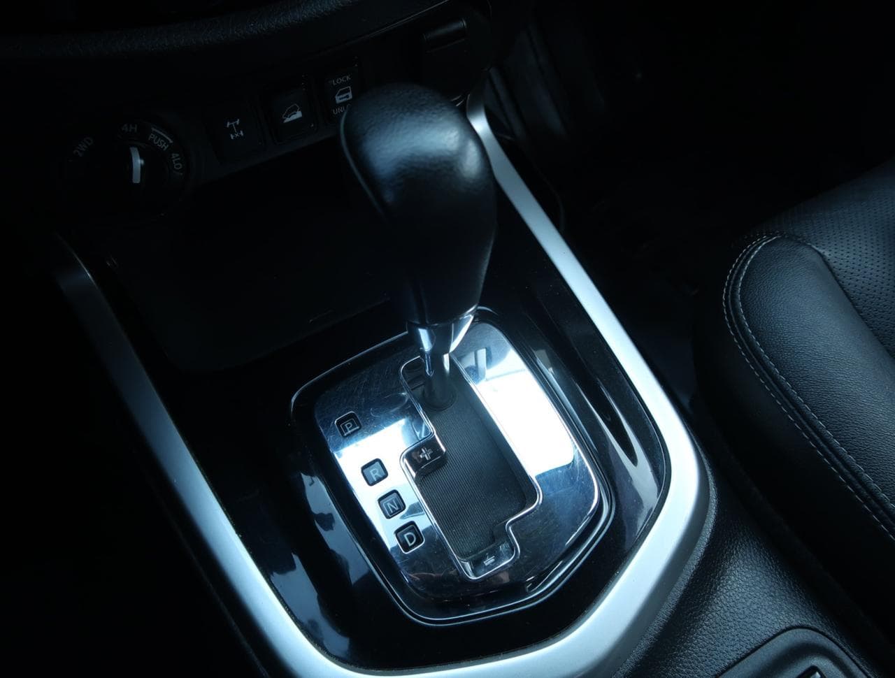 2019 Nissan NAVARA - 19