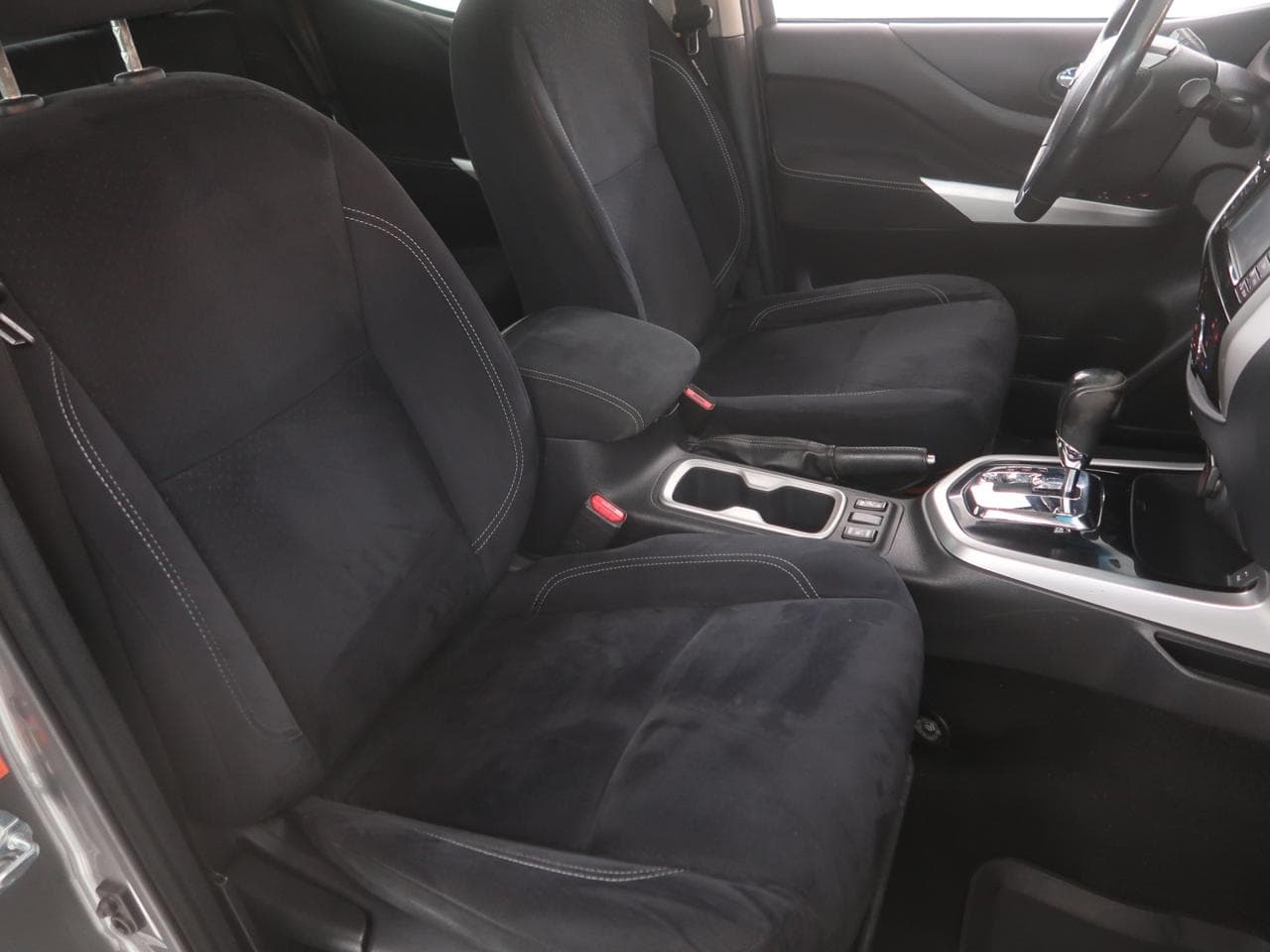 2016 Nissan NAVARA - 10