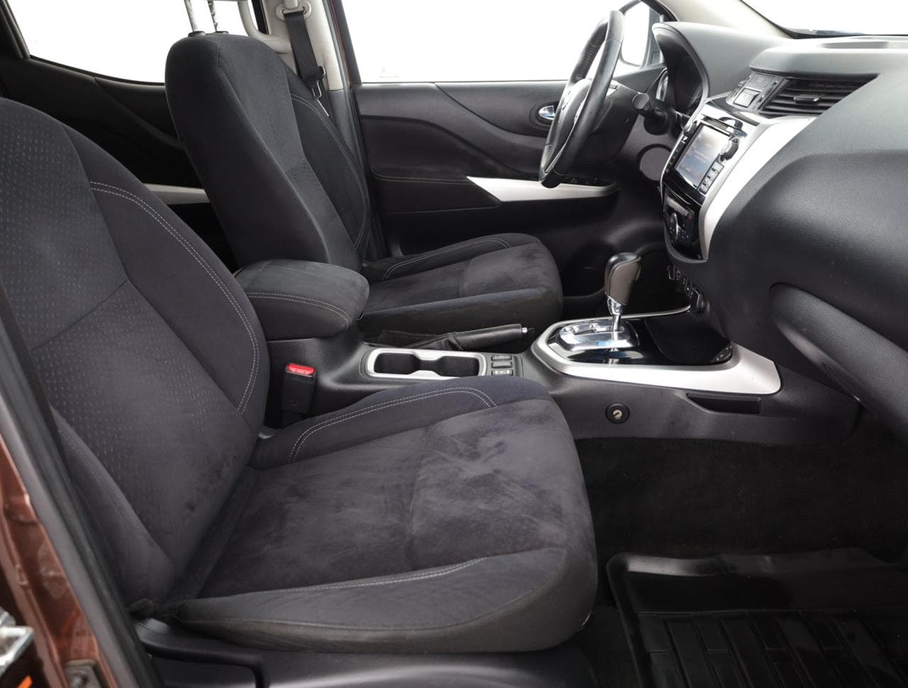 2016 Nissan NAVARA - 17