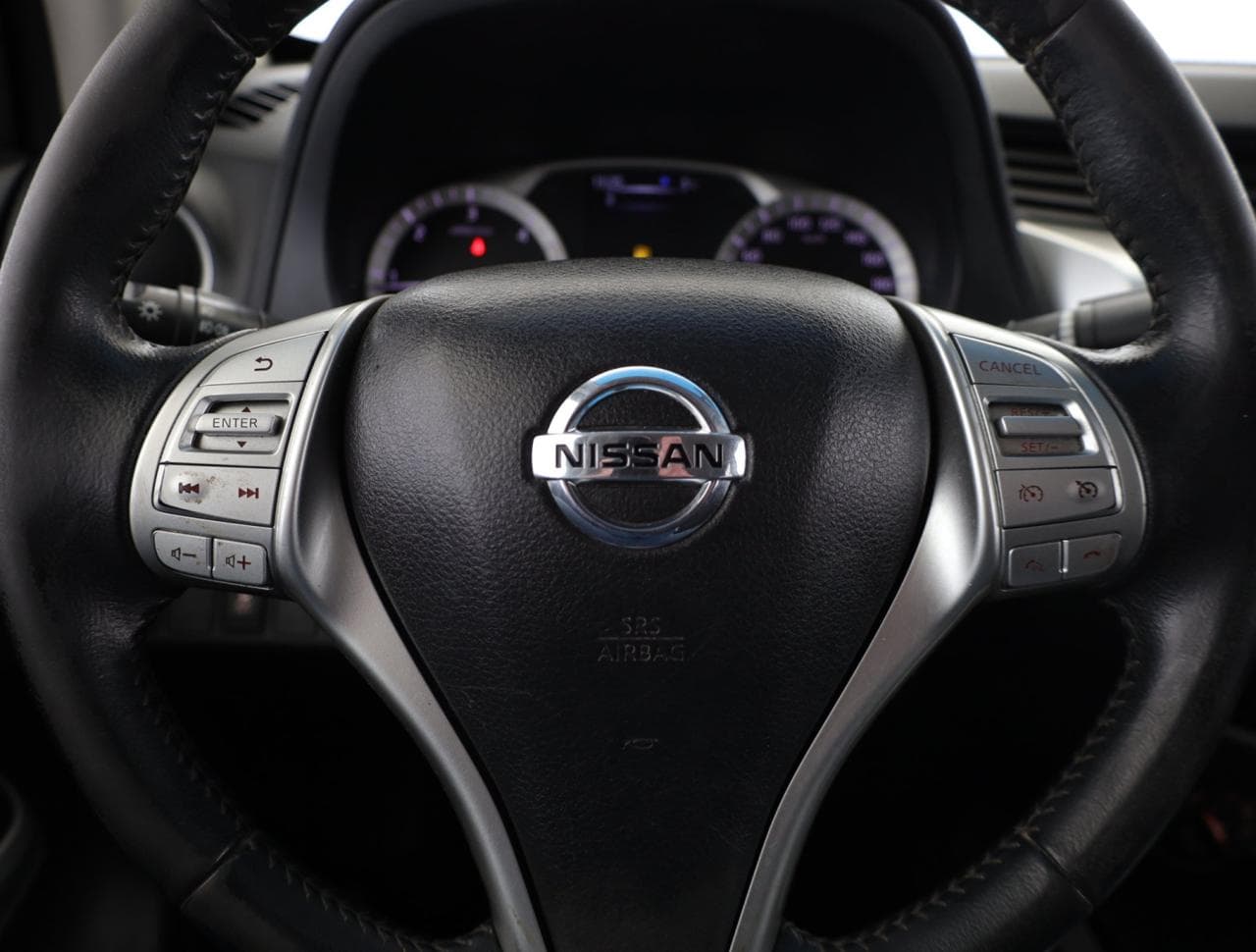 2016 Nissan NAVARA - 25
