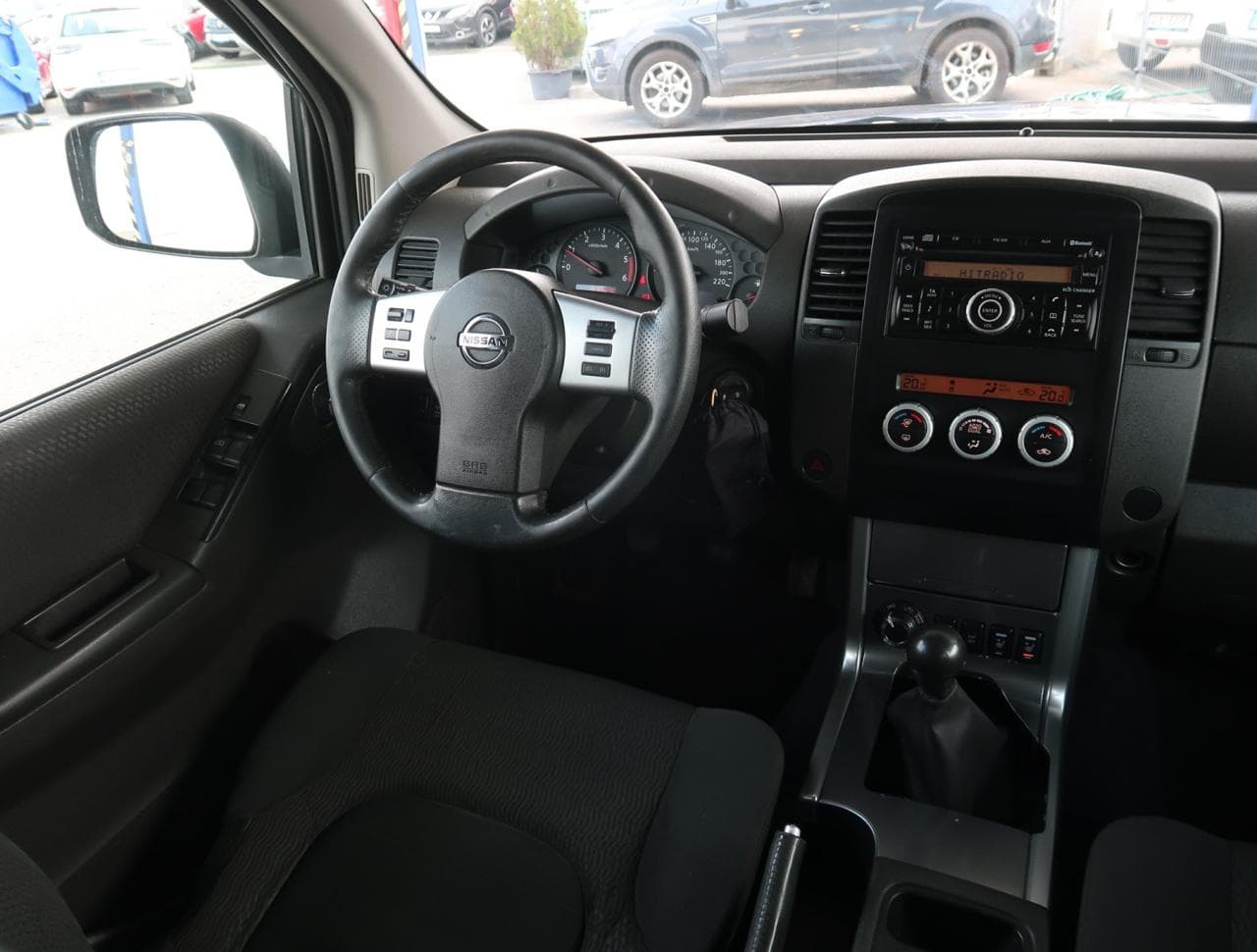 2011 Nissan NAVARA - 14