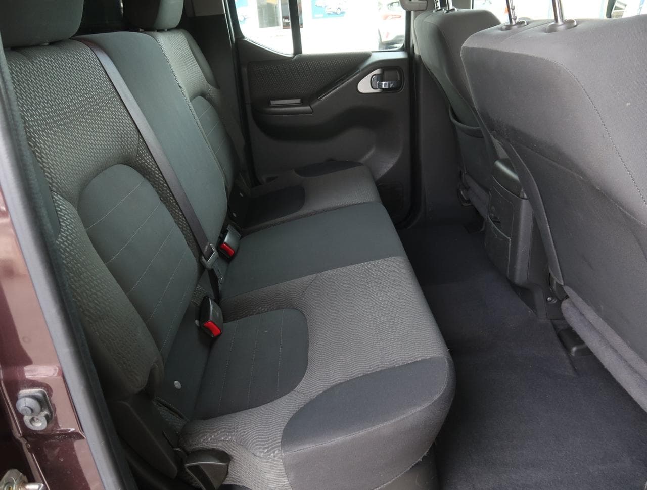 2011 Nissan NAVARA - 22