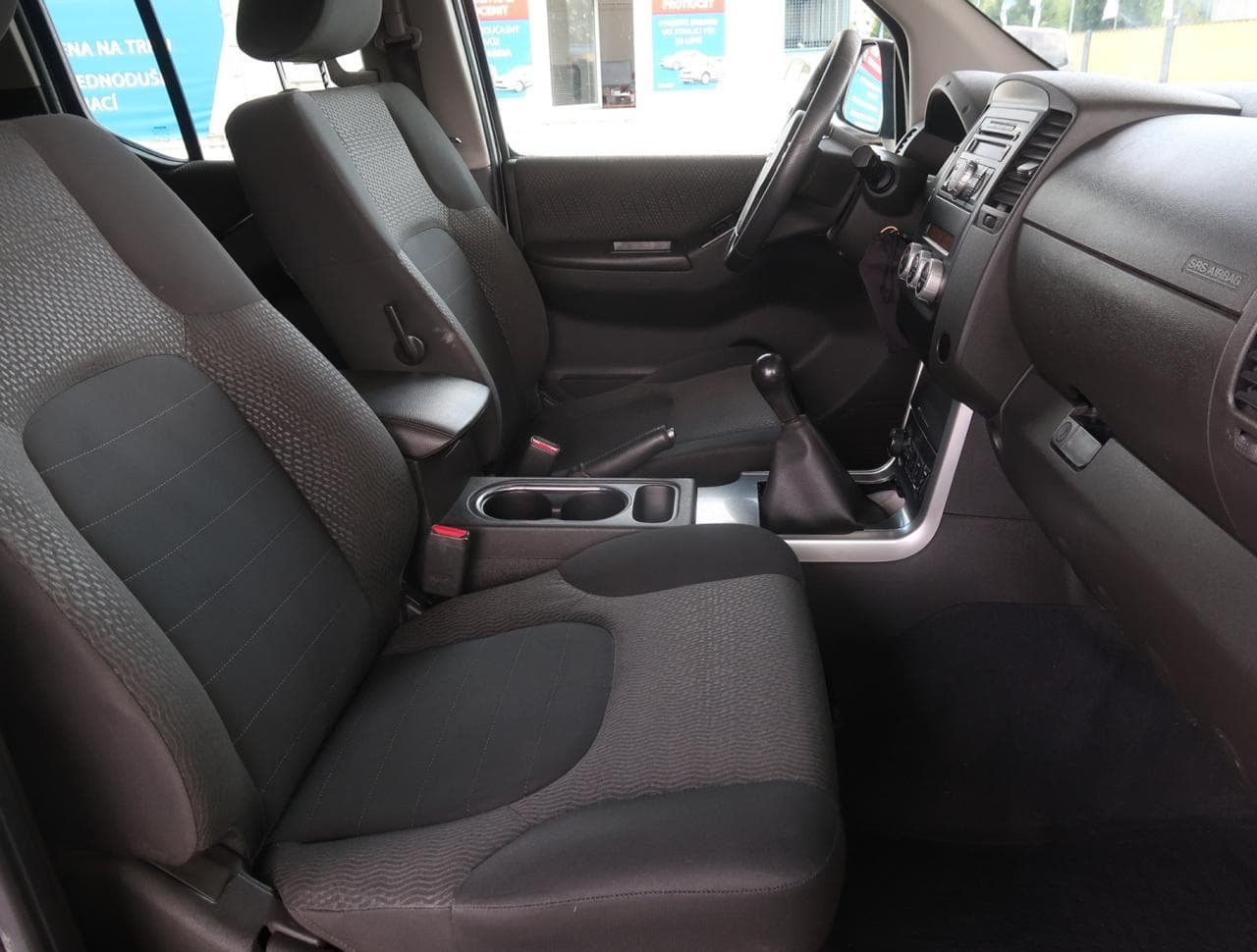 2011 Nissan NAVARA - 20