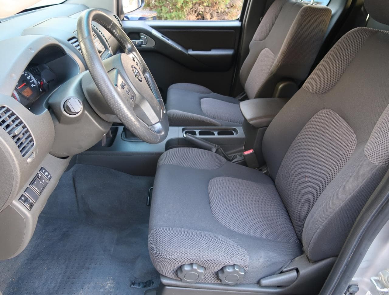 2008 Nissan NAVARA - 28