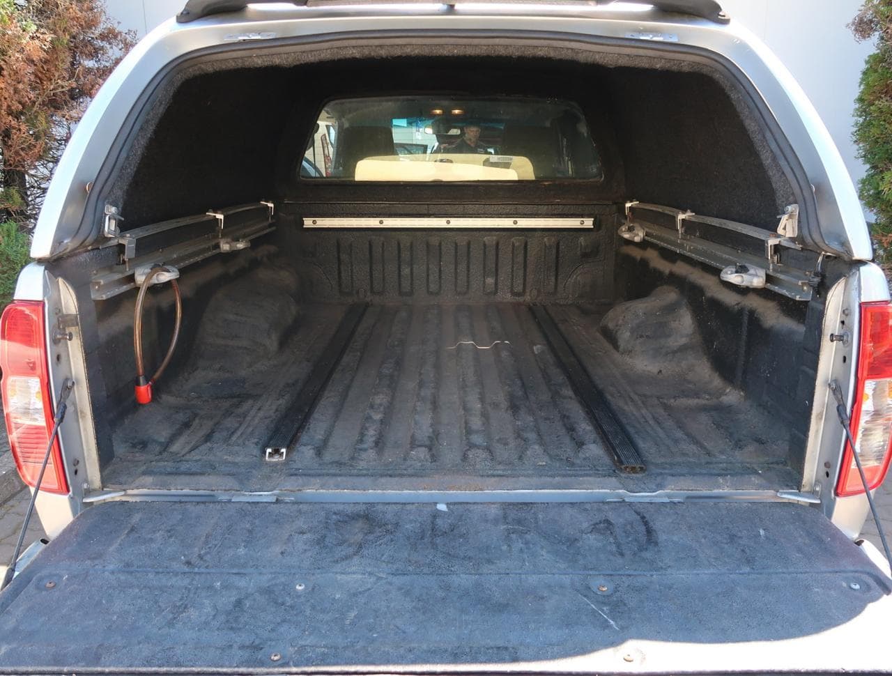 2008 Nissan NAVARA - 32