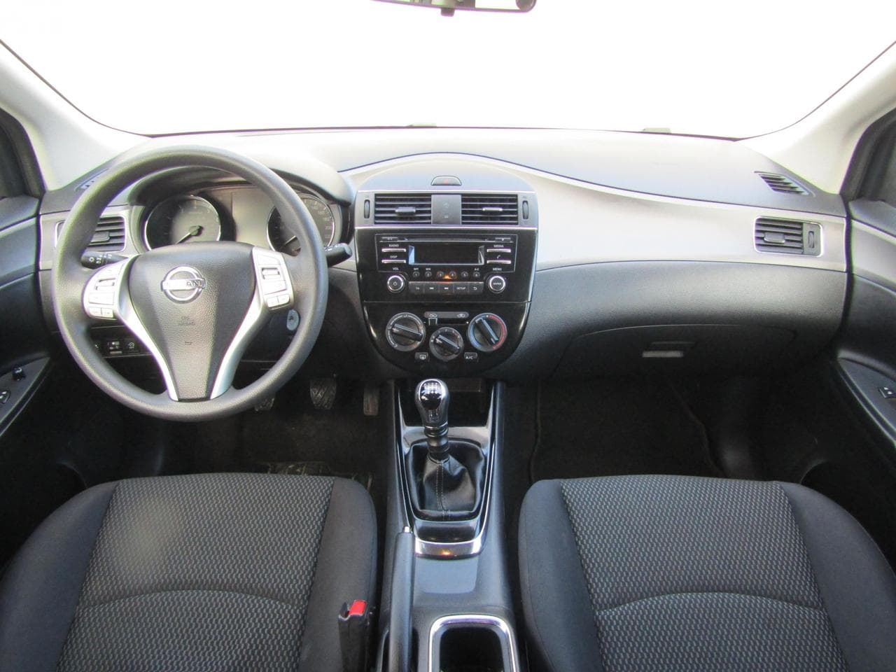 2015 Nissan PULSAR - 7