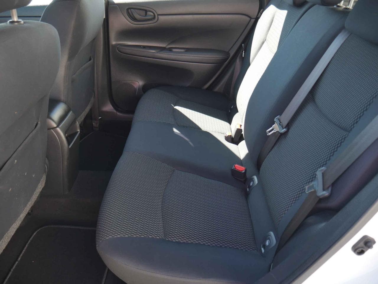 2015 Nissan PULSAR - 10