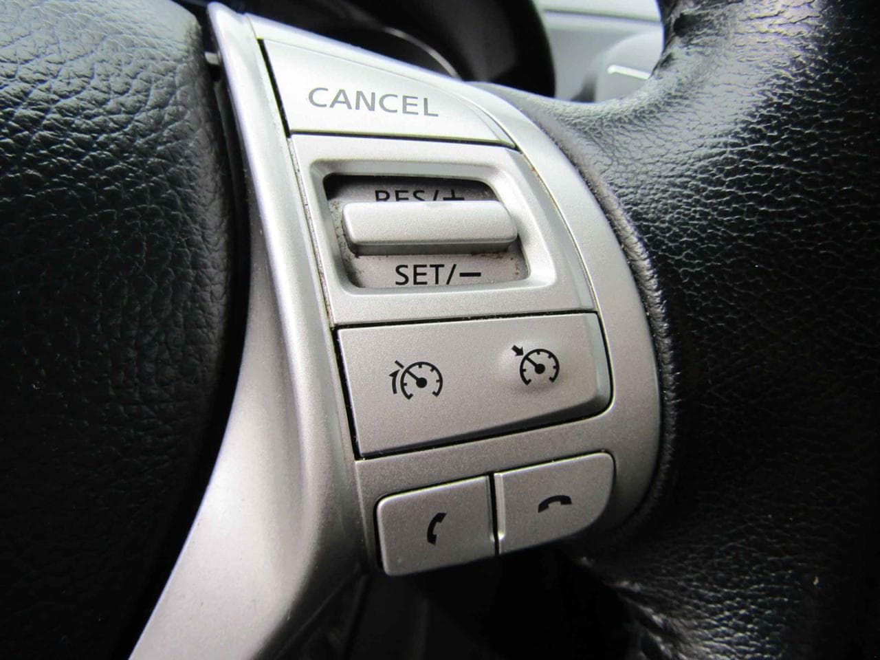 2015 Nissan PULSAR - 13