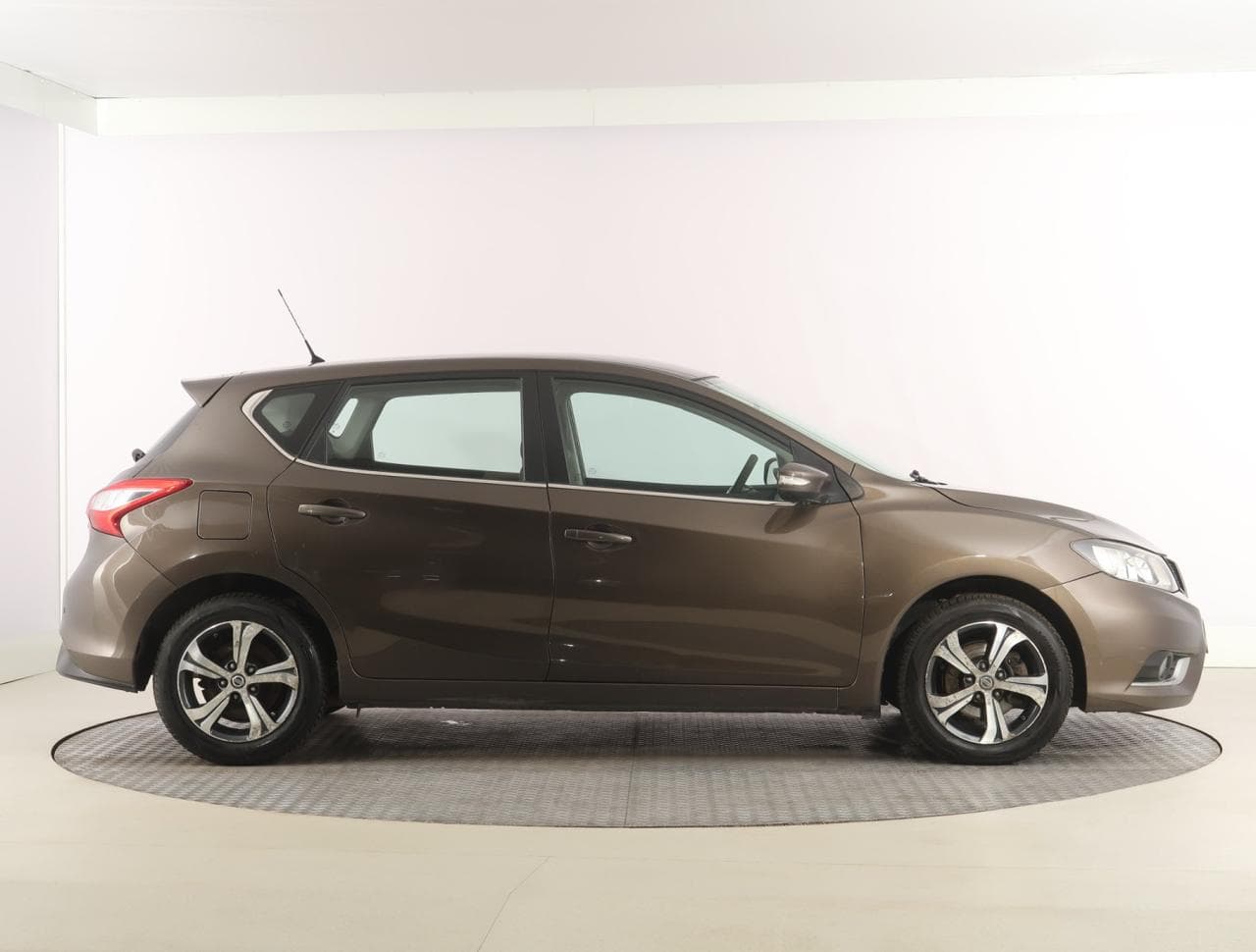 2015 Nissan PULSAR - 8