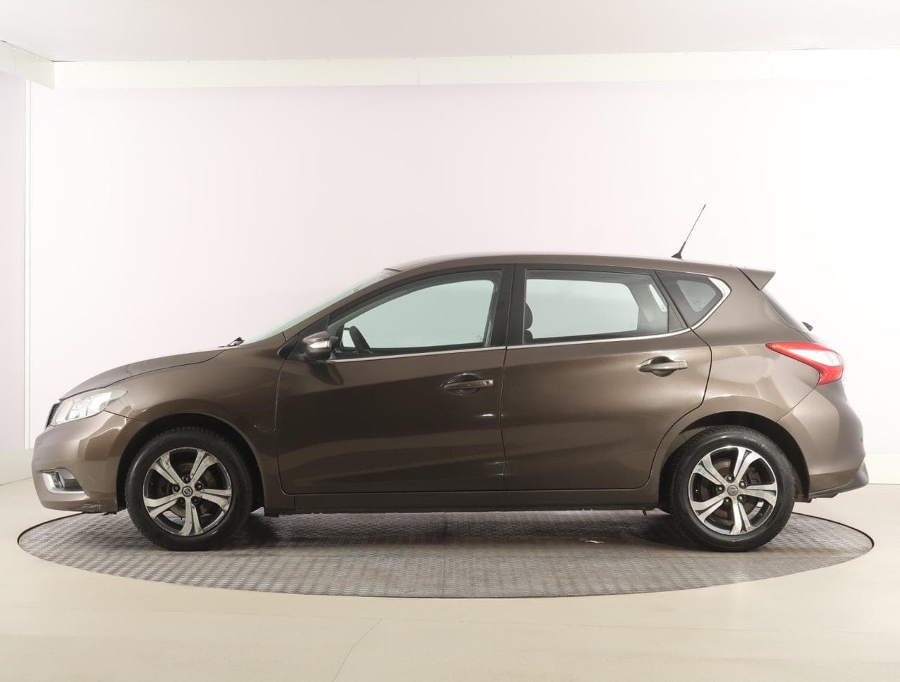 2015 Nissan PULSAR - 4