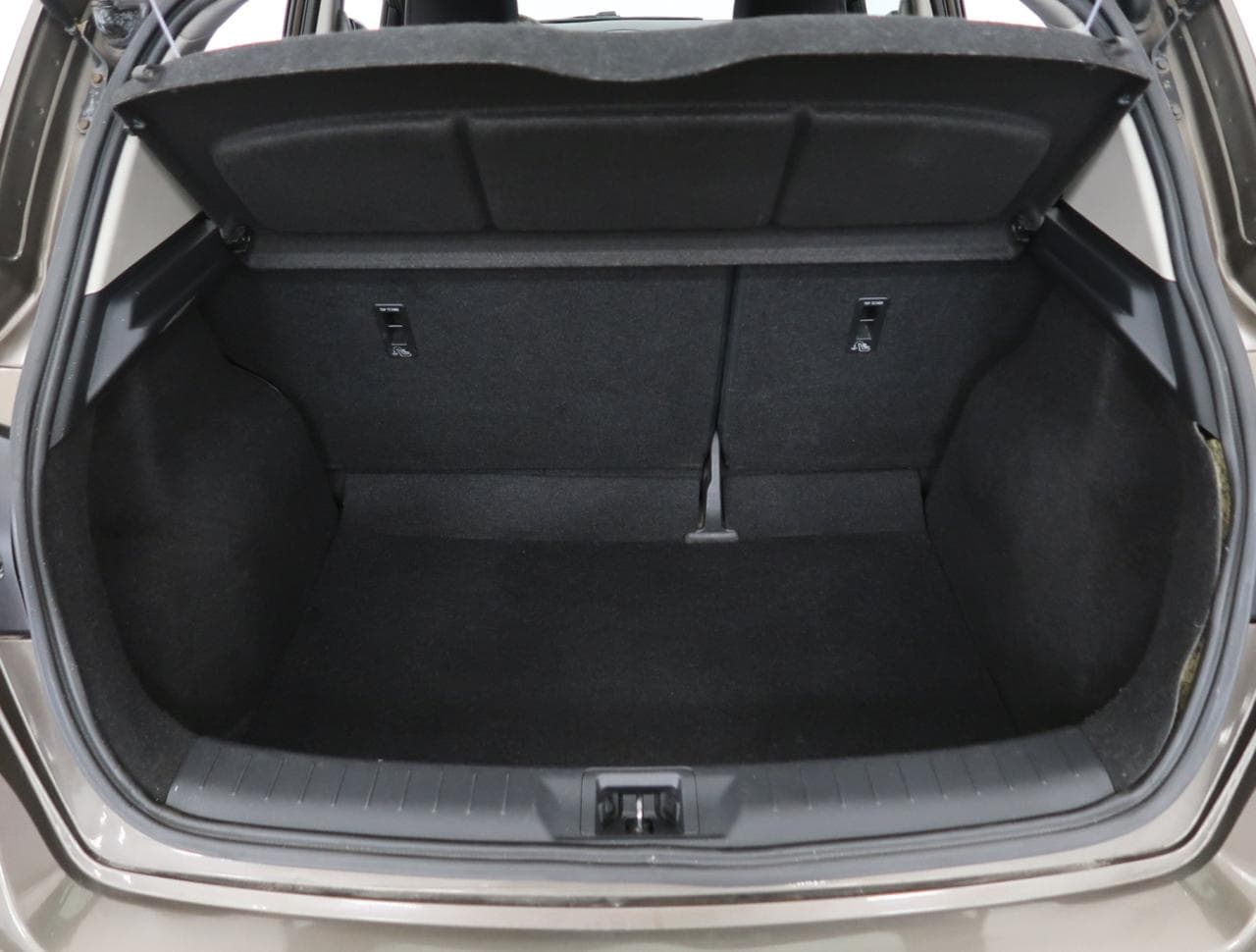 2015 Nissan PULSAR - 19