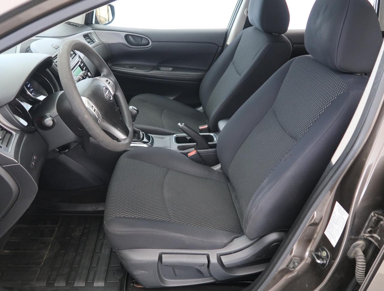 2015 Nissan PULSAR - 16