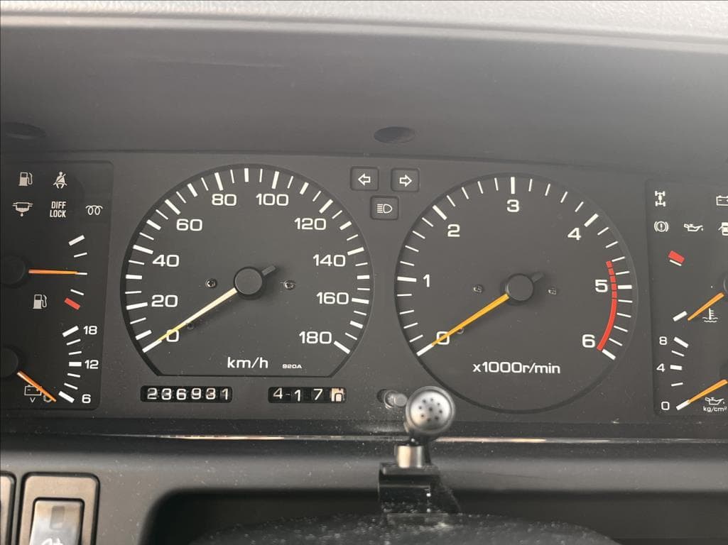 1995 Nissan Patrol - 13