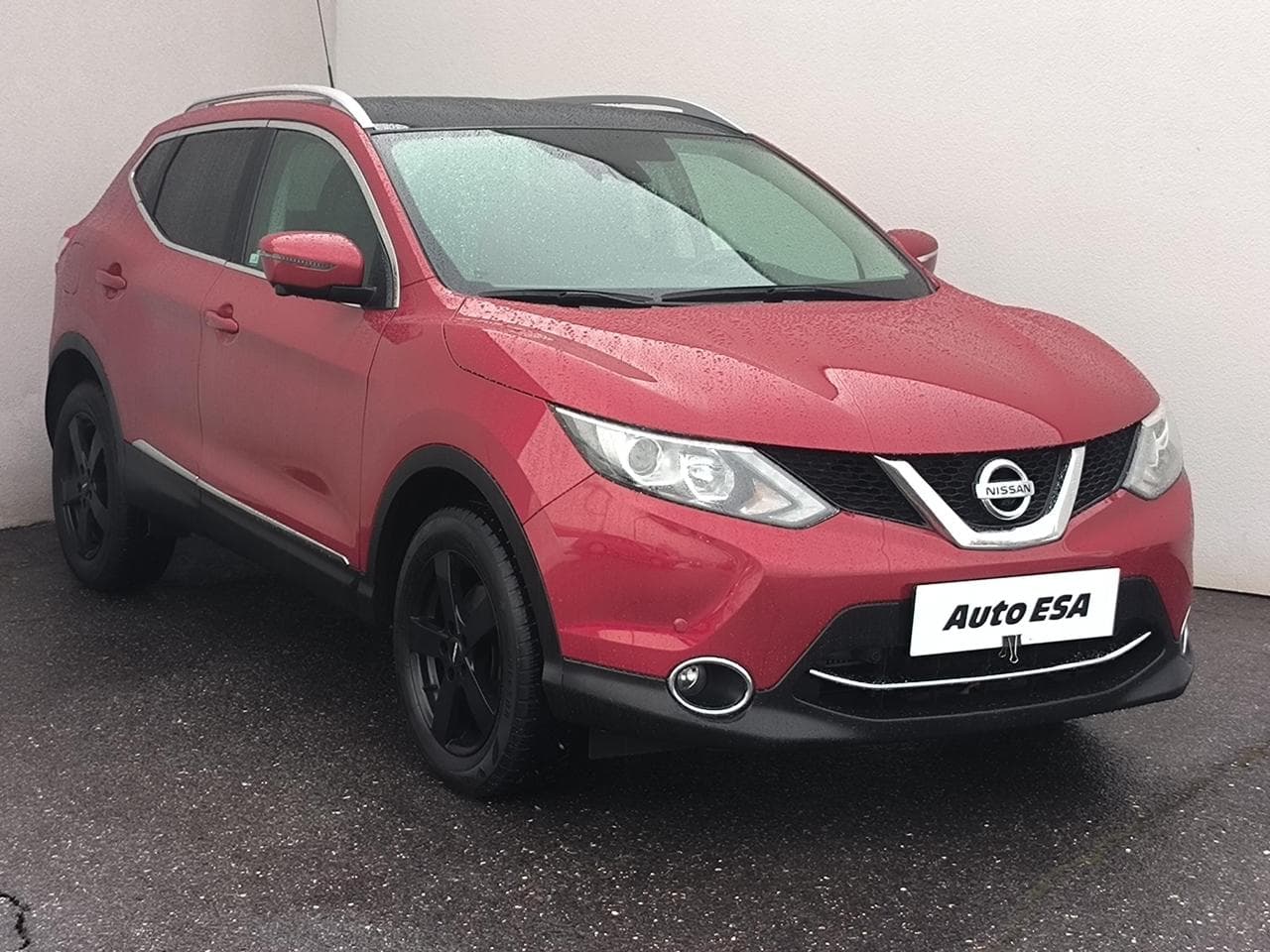 Nissan Qashqai 1.6 DiG-T, Serv.kniha, ČR SUV