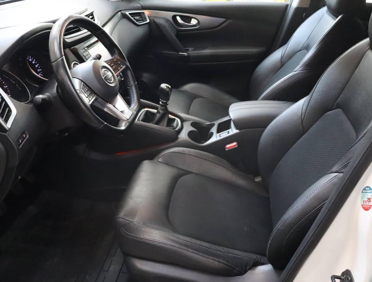 2017 Nissan Qashqai - 16