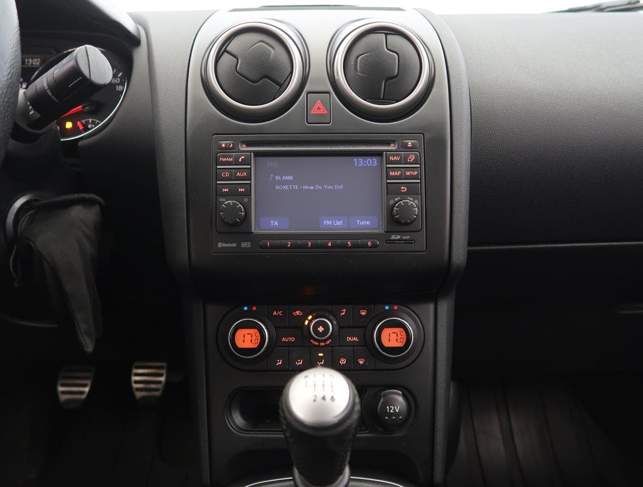 2010 Nissan Qashqai - 18