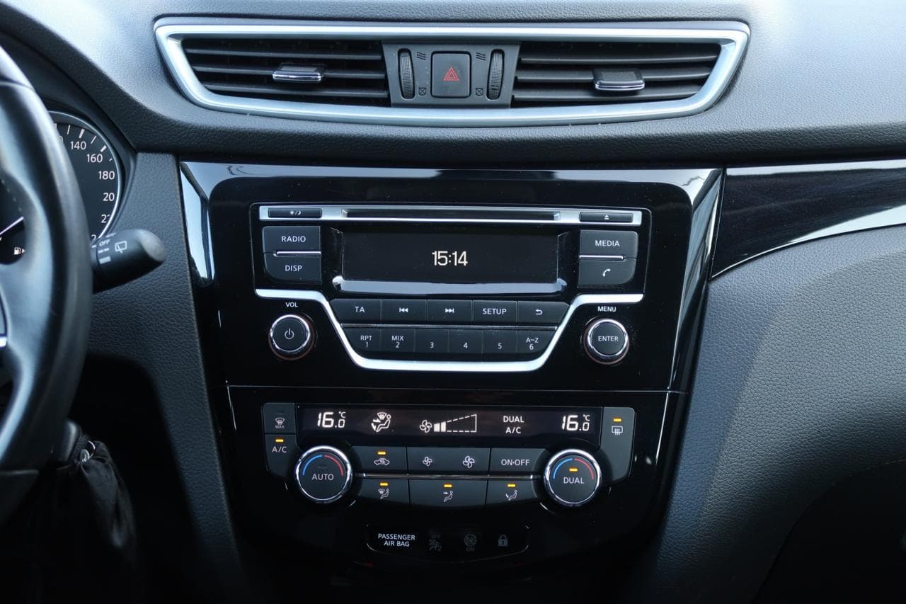 2017 Nissan Qashqai - 18