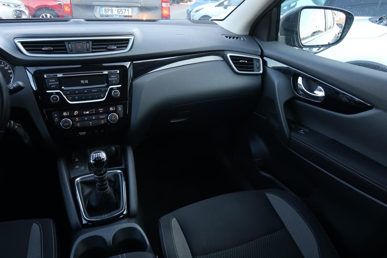 2017 Nissan Qashqai - 11