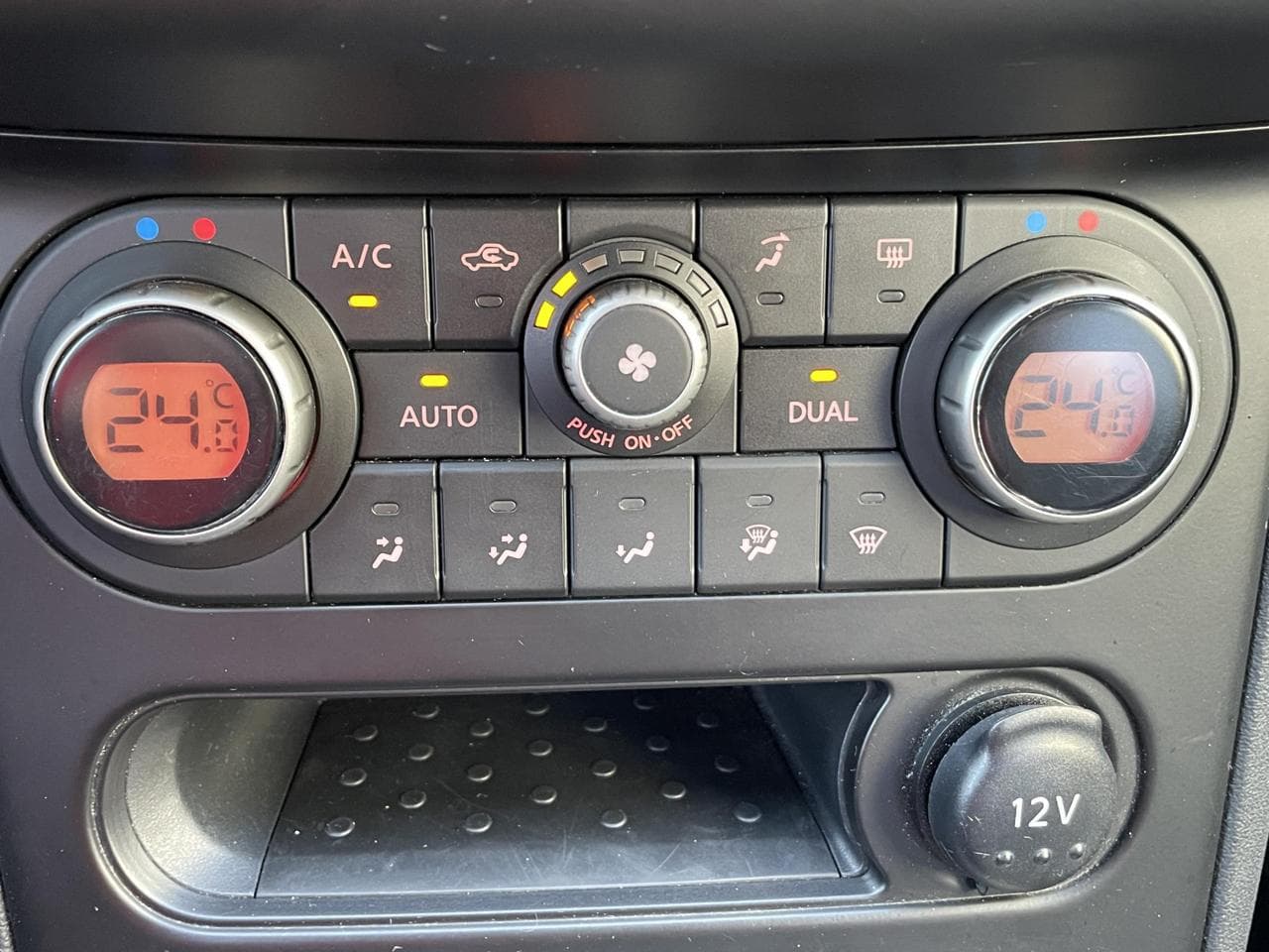 2010 Nissan Qashqai - 13