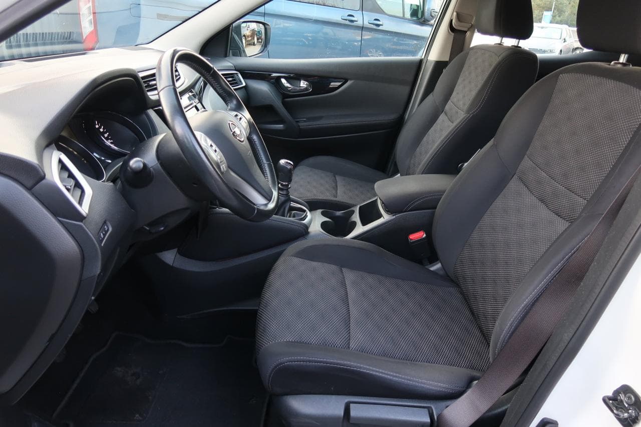 2017 Nissan Qashqai - 16